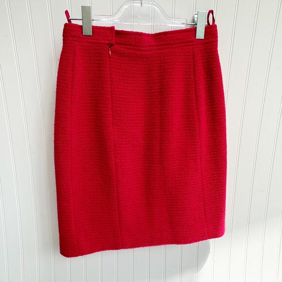 CHANEL Red Pencil Skirt - 80s Vintage - Picture 4 of 10